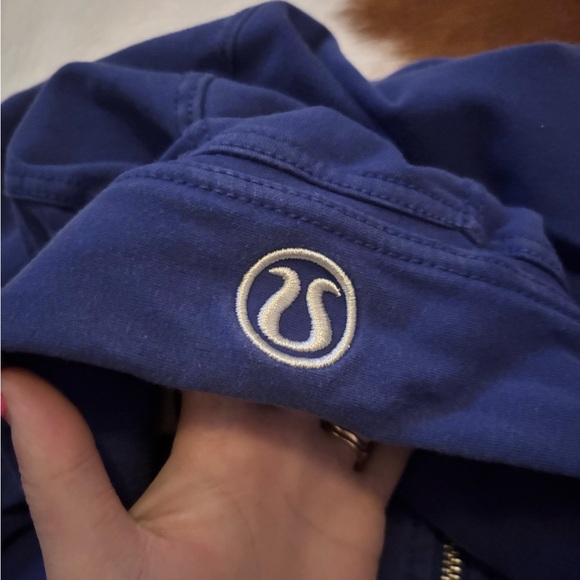 Purple Lululemon Scuba - Picture 4 of 5